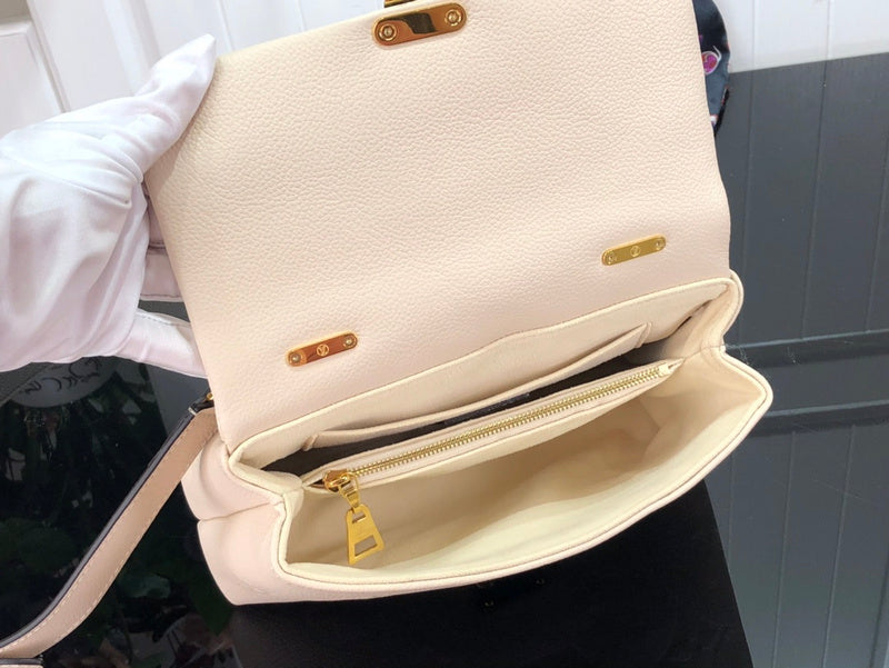 I W Fashion Lu-Vi Bags - 16726