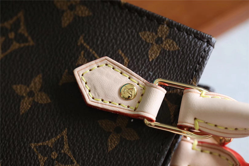 I W Fashion Lu-Vi bags - 8631