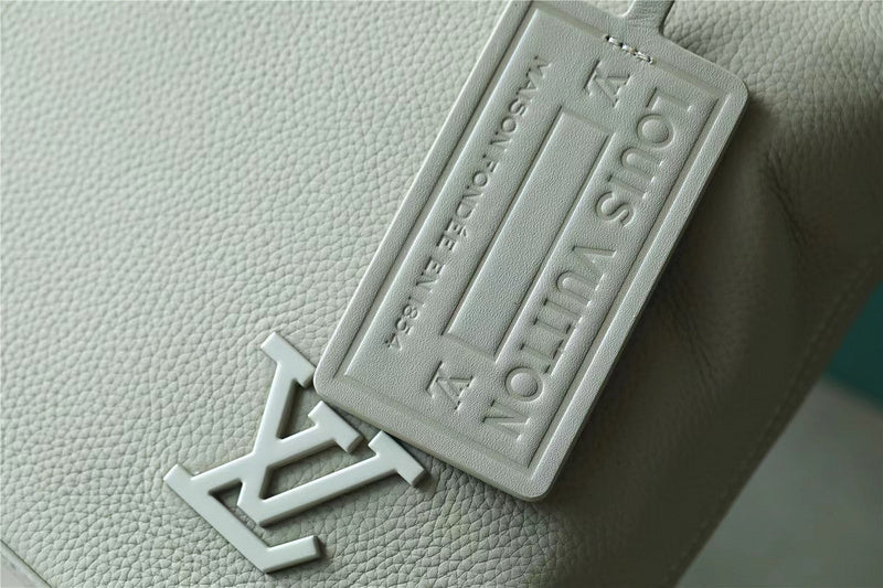 I W Fashion Lu-Vi bags - 9906