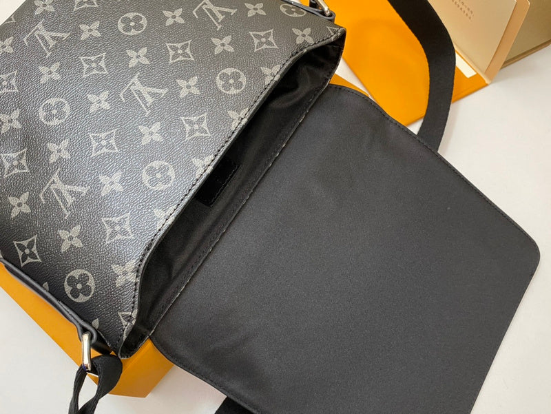 I W Fashion Lu-Vi bags - 17651