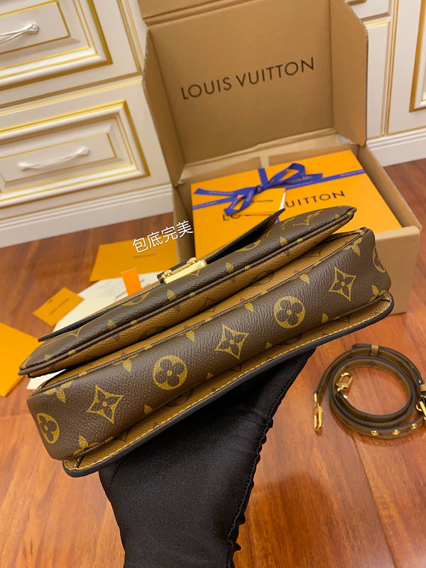 I W Fashion Lu-Vi bags - 17058