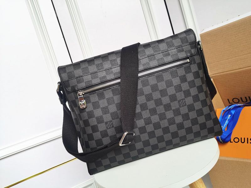 I W Fashion Lu-Vi bags - 17130
