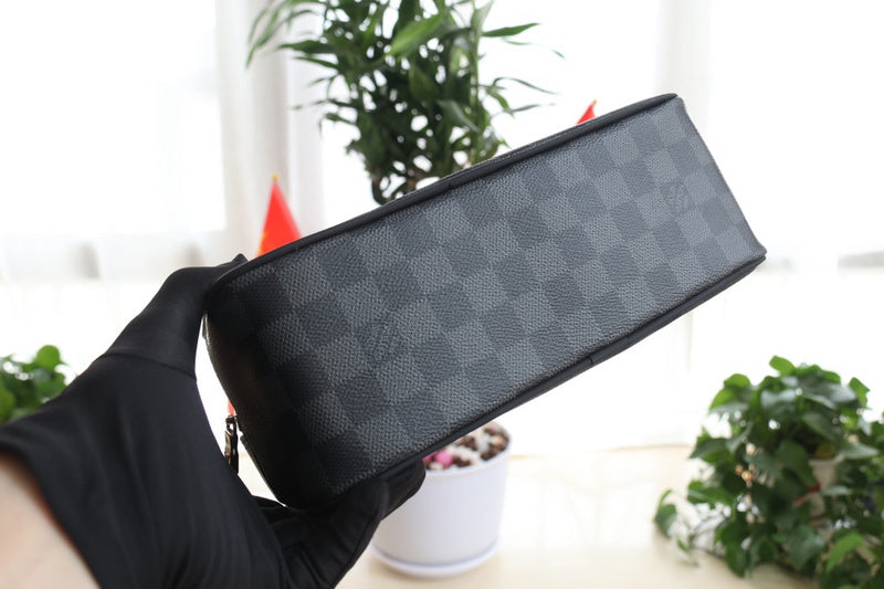 I W Fashion Lu-Vi bags - 17645