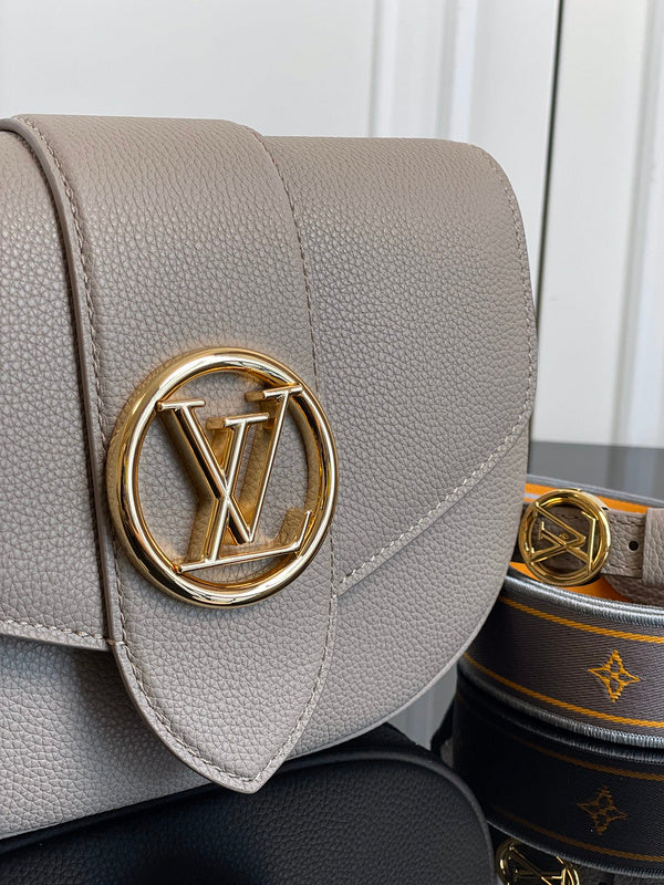 I W Fashion Lu-Vi bags - 17246
