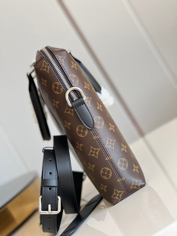 I W Fashion Lu-Vi bags - 17317