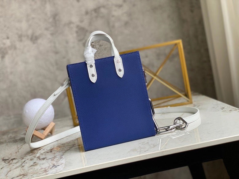 I W Fashion Lu-Vi bags - 17500