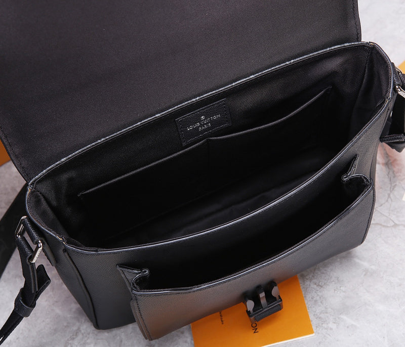 I W Fashion Lu-Vi bags - 17114
