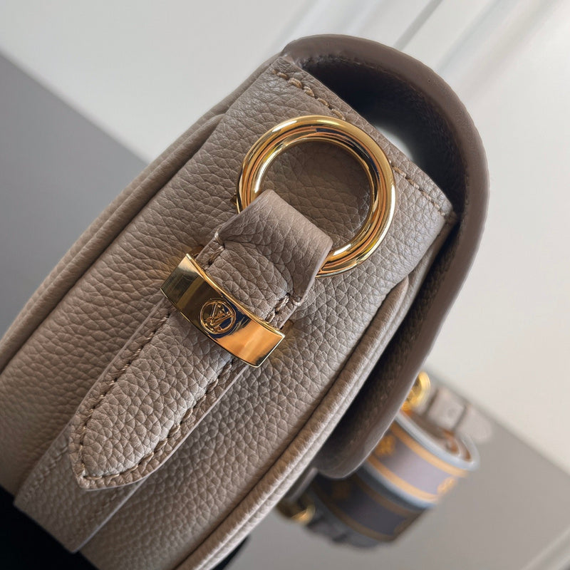 I W Fashion Lu-Vi bags - 17246