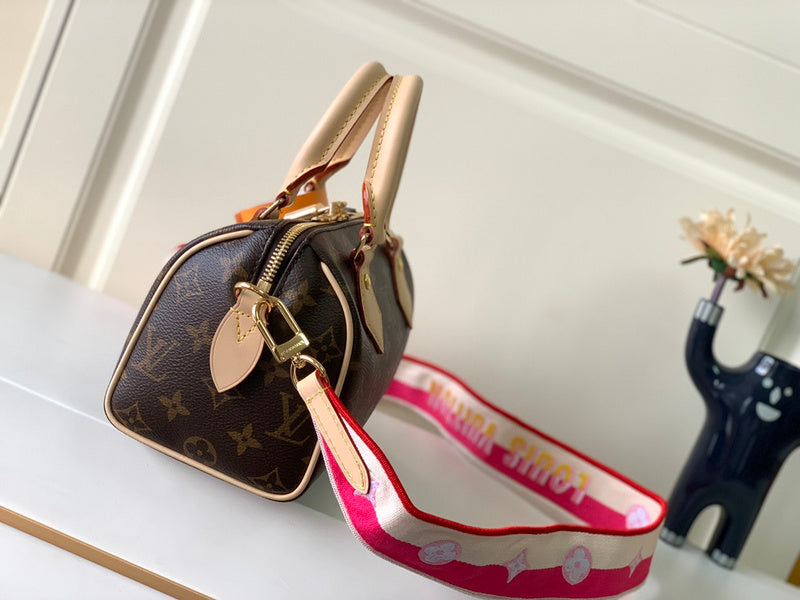 I W Fashion Lu-Vi Bags - 16874