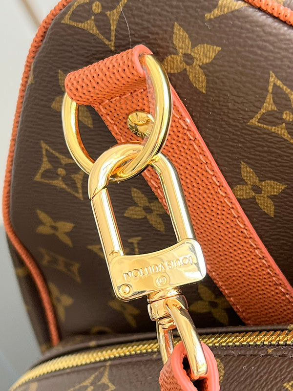 I W Fashion Lu-Vi bags - 17238