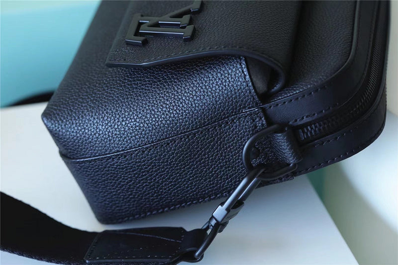 I W Fashion Lu-Vi bags - 9934