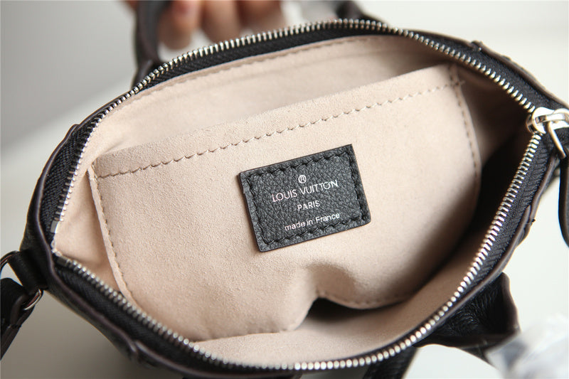 I W Fashion Lu-Vi bags - 8681