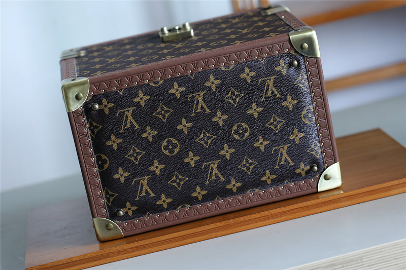 I W Fashion Lu-Vi bags - 9515