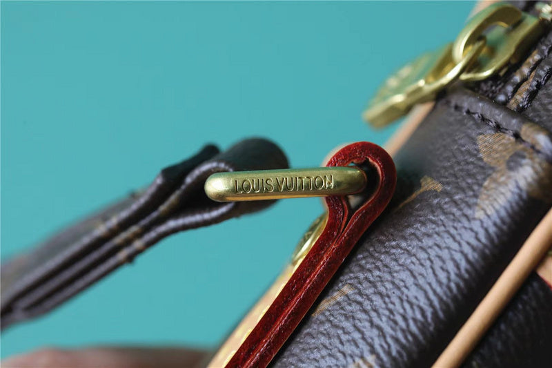 I W Fashion Lu-Vi bags - 9902