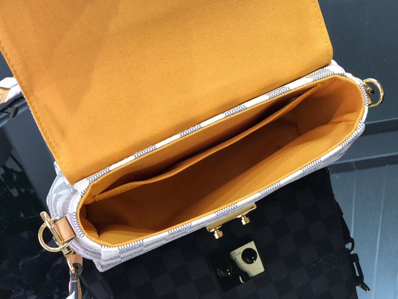 I W Fashion Lu-Vi Bags - 16963