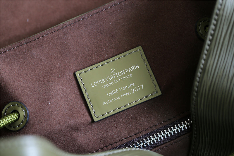 I W Fashion Lu-Vi bags - 9695