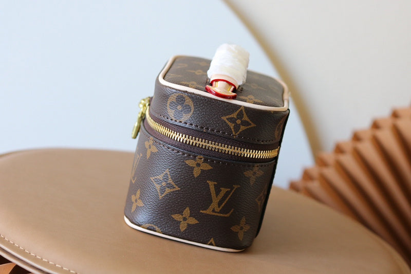 I W Fashion Lu-Vi Bags - 16982