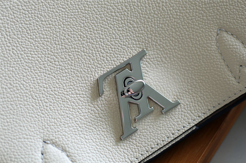 I W Fashion Lu-Vi bags - 8243