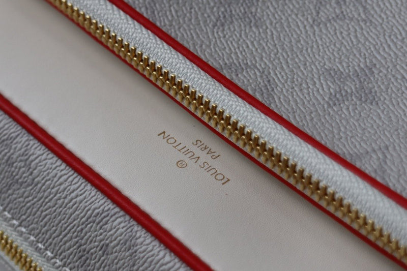 I W Fashion Lu-Vi bags - 17726