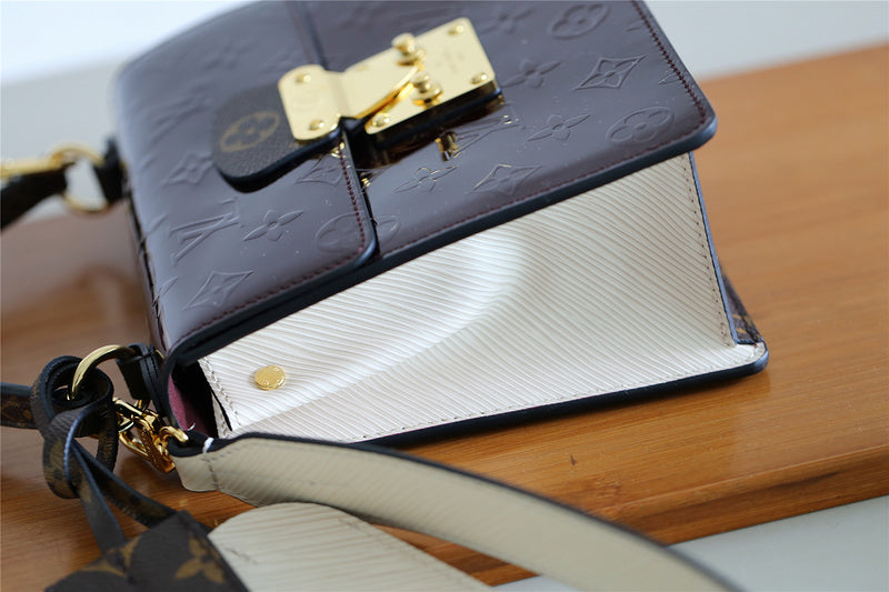 I W Fashion Lu-Vi bags - 8051