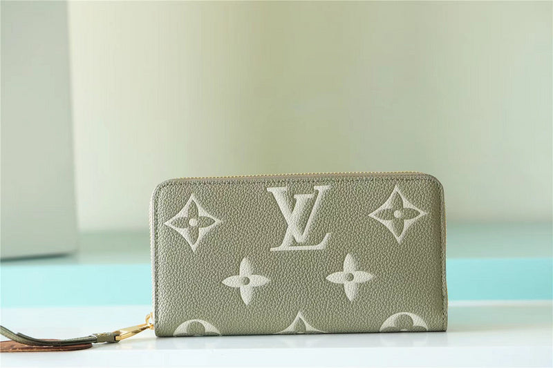 I W Fashion Lu-Vi bags - 8697