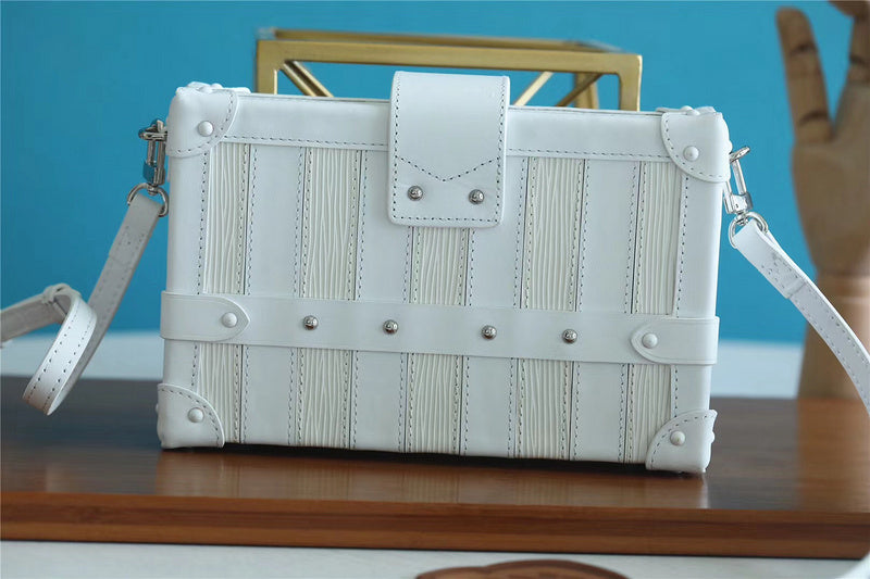 I W Fashion Lu-Vi bags - 8198