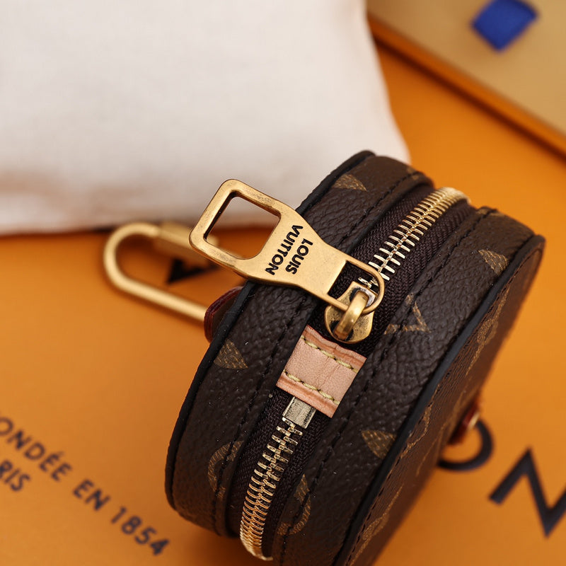 I W Fashion Lu-Vi bags - 17300