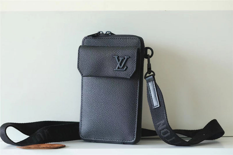 I W Fashion Lu-Vi bags - 9976