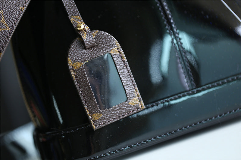 I W Fashion Lu-Vi bags - 8283