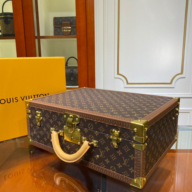I W Fashion Lu-Vi bags - 9495
