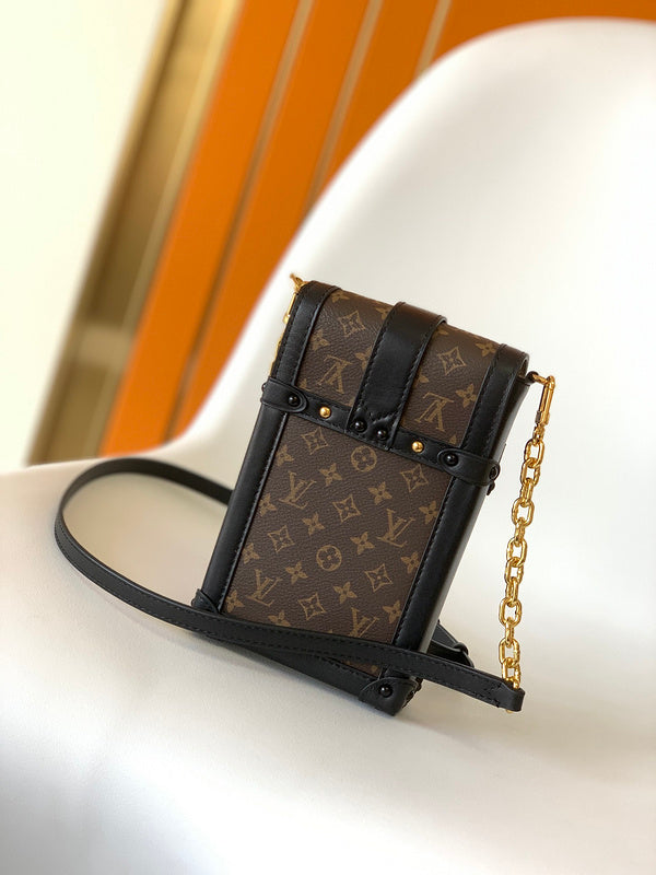 I W Fashion Lu-Vi bags - 17153