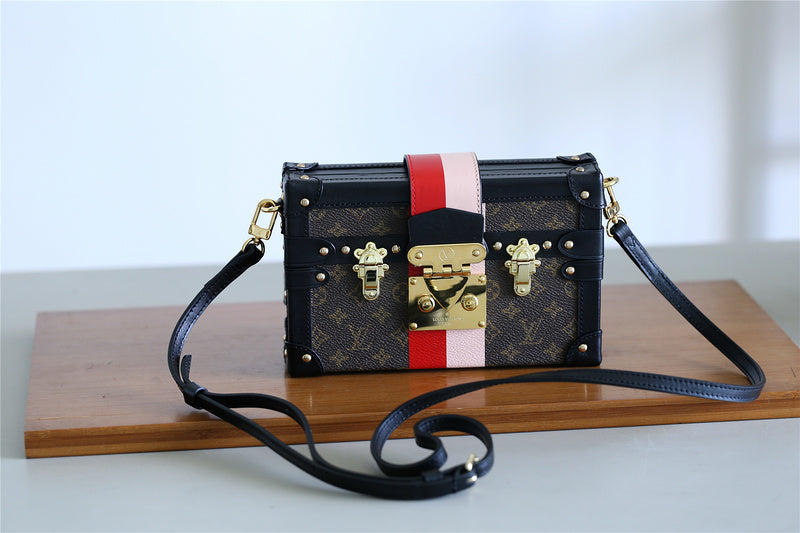 I W Fashion Lu-Vi bags - 8235