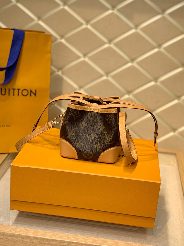 I W Fashion Lu-Vi Bags - 16987