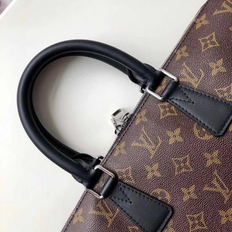 I W Fashion Lu-Vi bags - 17780