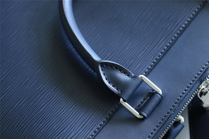 I W Fashion Lu-Vi bags - 9881