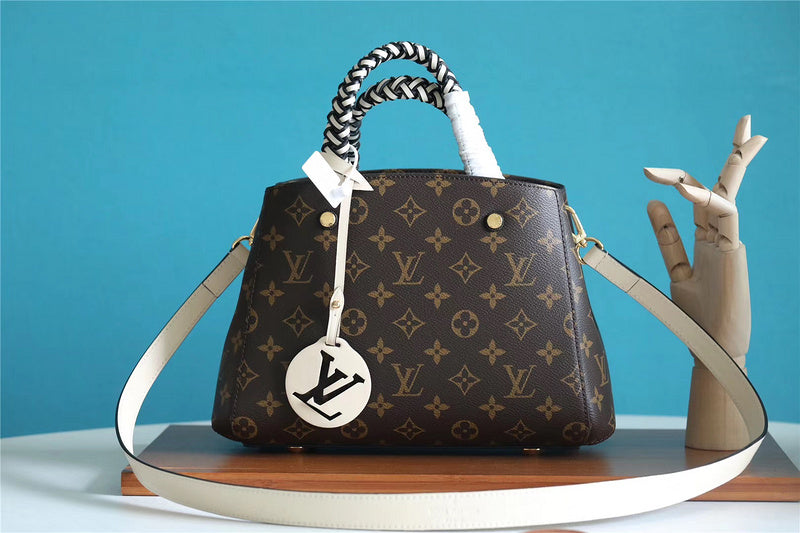 I W Fashion Lu-Vi bags - 8023