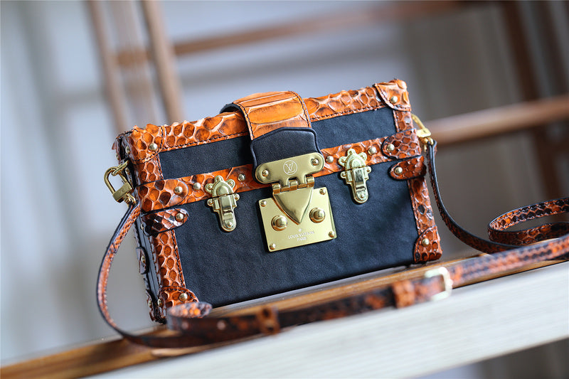 I W Fashion Lu-Vi bags - 8241