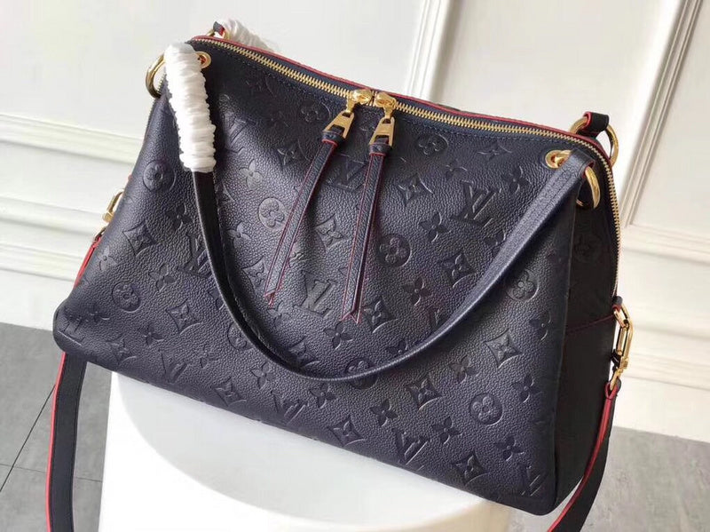 I W Fashion Lu-Vi bags - 17535