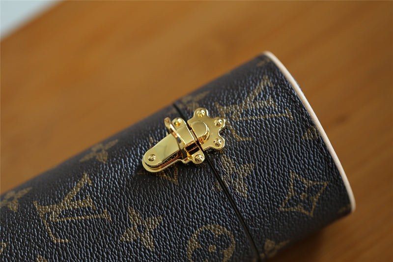 I W Fashion Lu-Vi bags - 9387