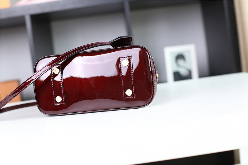 I W Fashion Lu-Vi bags - 8264