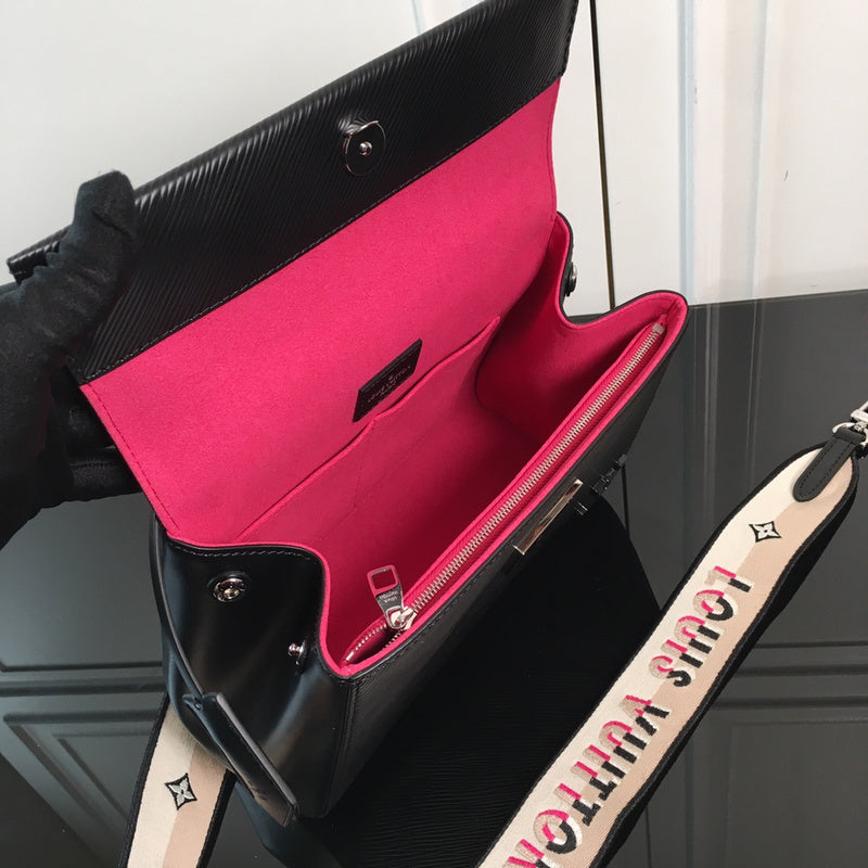 I W Fashion Lu-Vi bags - 17245