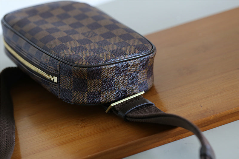 I W Fashion Lu-Vi bags - 9392