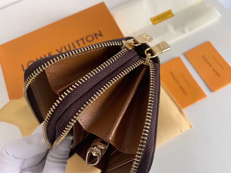 I W Fashion Lu-Vi bags - 17702
