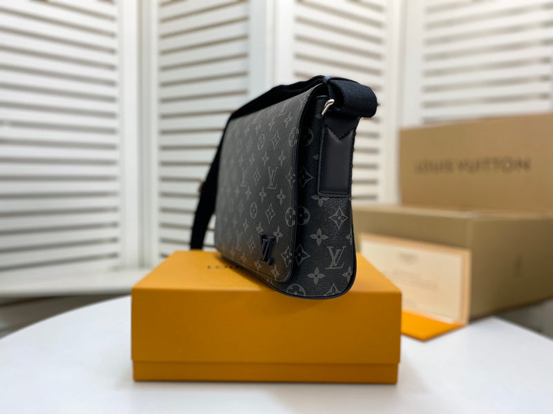 I W Fashion Lu-Vi bags - 17651