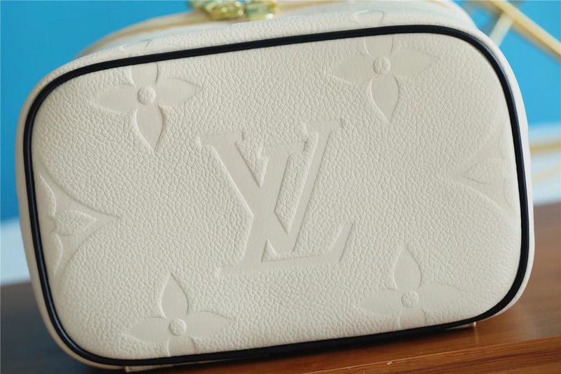 I W Fashion Lu-Vi bags - 8908