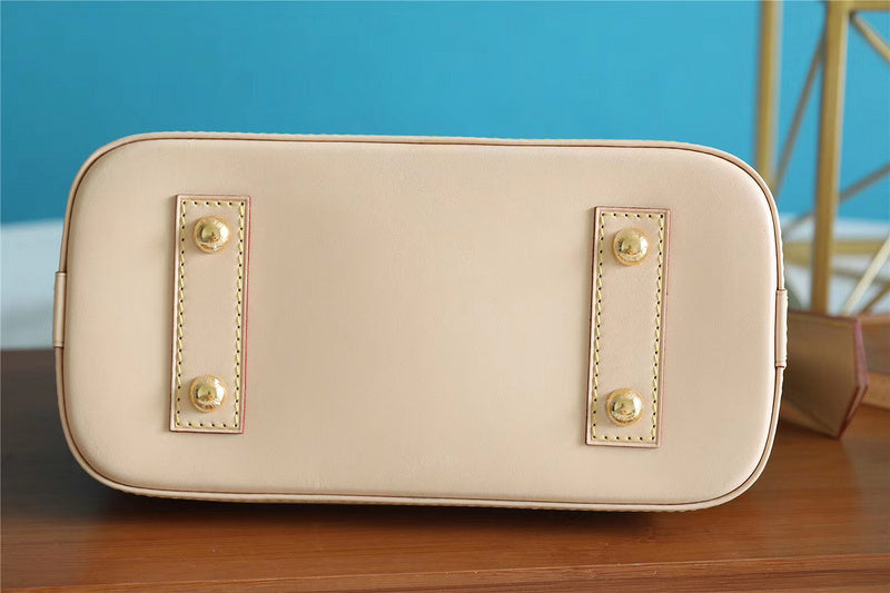 I W Fashion Lu-Vi bags - 8253