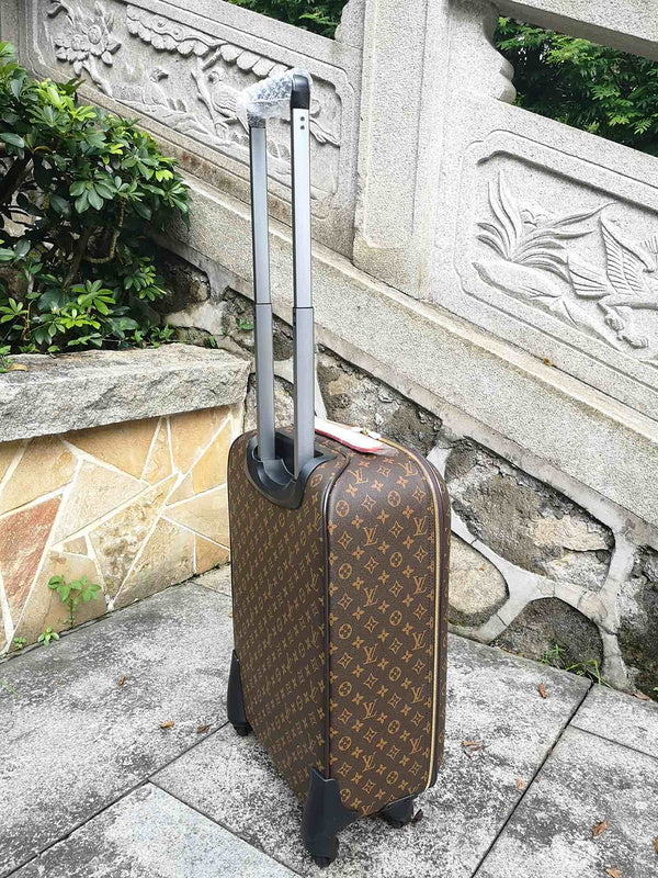 I W Fashion Lu-Vi bags - 11374
