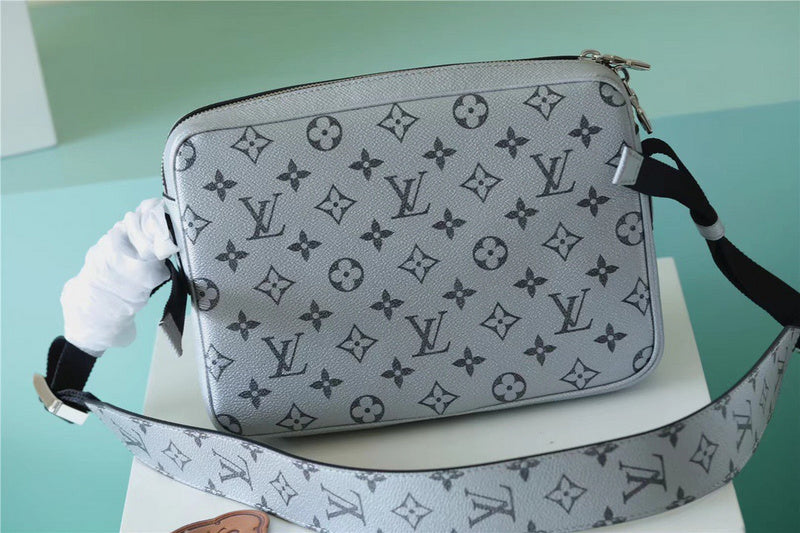 I W Fashion Lu-Vi bags - 10196