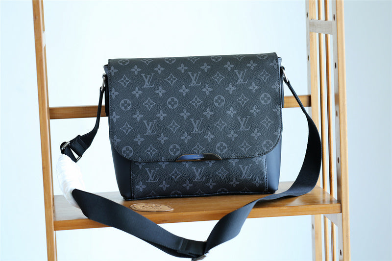 I W Fashion Lu-Vi bags - 10496