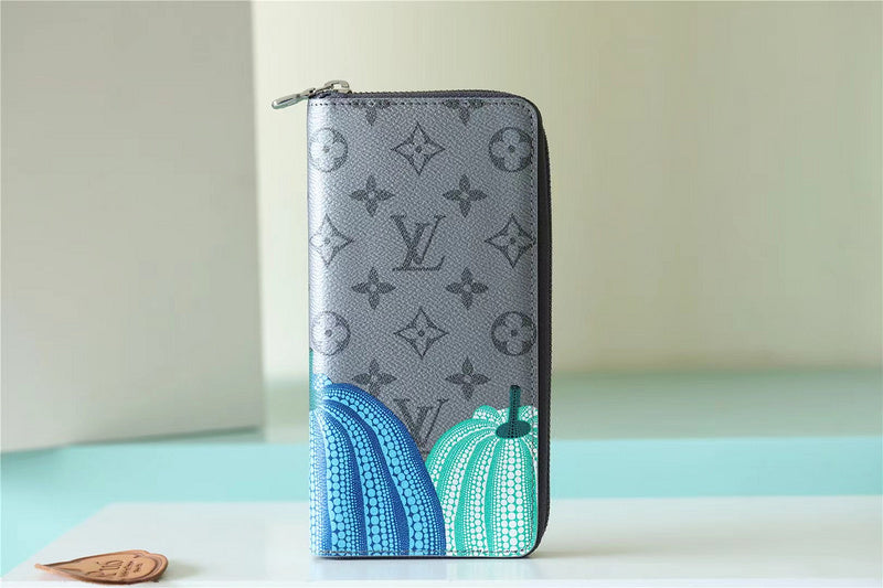I W Fashion Lu-Vi bags - 10590